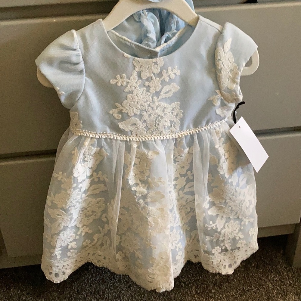 NWT: 6/9 mo ivory/blue lace dress